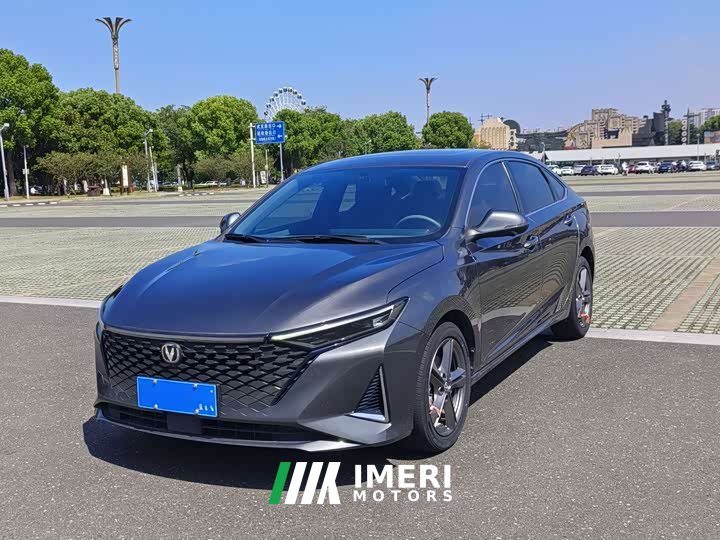 Changan PLUS 1.5T DCT Version - автомобиль из Китая