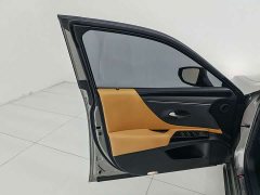Lexus ES 200 Edition - фото 17