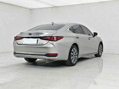 Lexus ES 200 Edition - фото 4