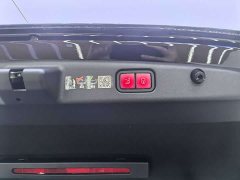 Mercedes-Benz E 350 e L - фото 13