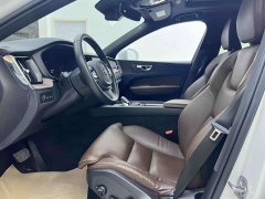 Volvo XC60PHEV T8 PHEV AWDLuxury Edition - фото 11