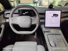 Nio ES8 100kWh - фото 10