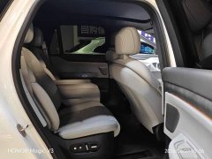Nio ES8 100kWh - фото 13