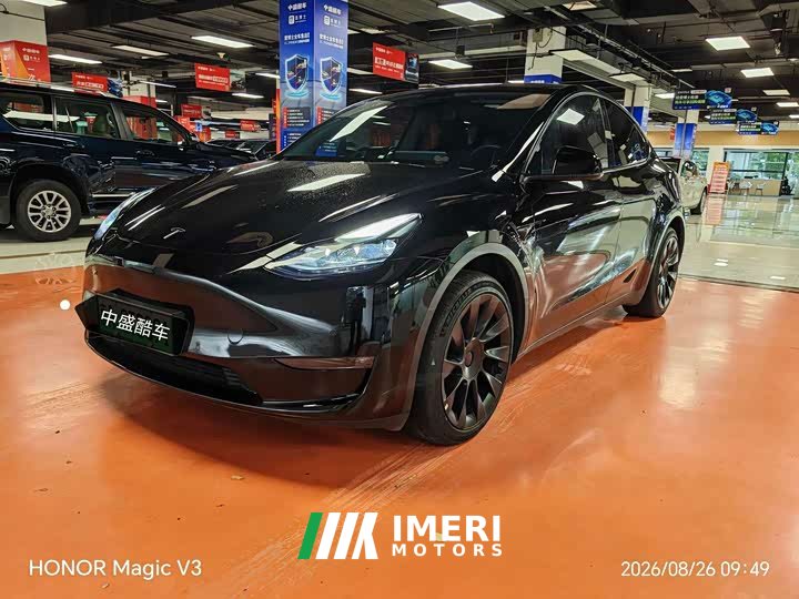 Tesla Model Y Long Range Edition - автомобиль из Китая