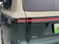 Li Auto L9 Livis - фото 12