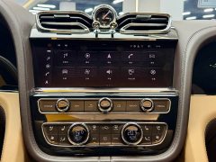 Bentley Bentayga 4.0T V8 long wheelbase version - фото 15