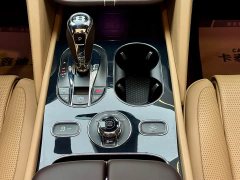 Bentley Bentayga 4.0T V8 long wheelbase version - фото 17