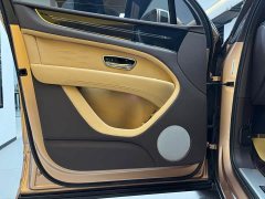 Bentley Bentayga 4.0T V8 long wheelbase version - фото 8