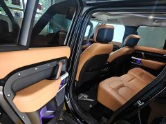 Land Rover 110 3.0T P400 Edition - фото 9