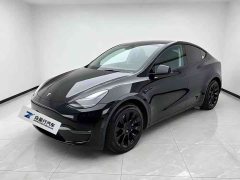Tesla Model Y Standard Range Edition - фото 1