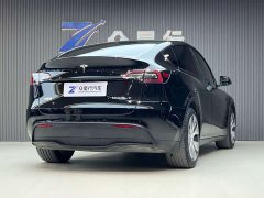 Tesla Model Y Edition - фото 4