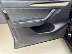 Tesla Model Y Edition - фото 8