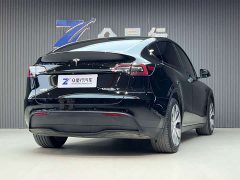 Tesla Model Y Edition - фото 4