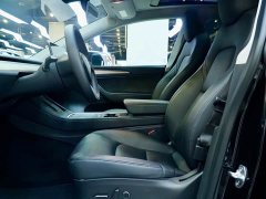 Tesla Model Y Edition - фото 12