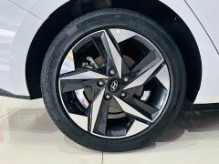Mercedes-Benz 1.5L CVT LUXPremium Edition - фото 12