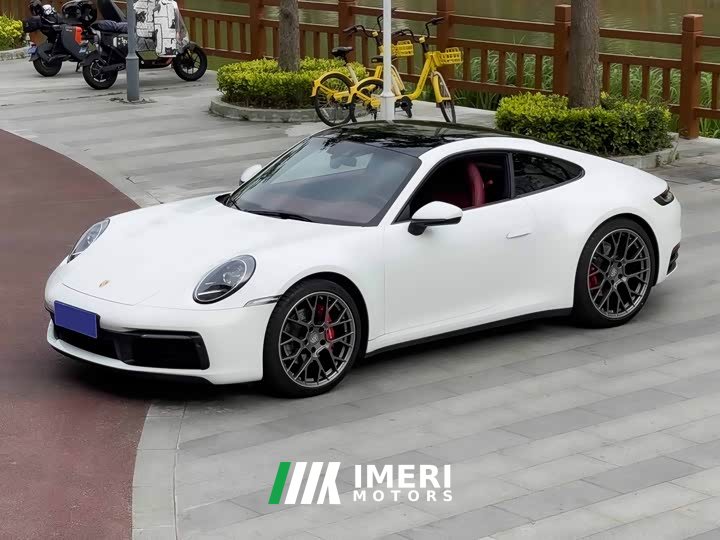 Porsche 911 Carrera 3.0T - автомобиль из Китая