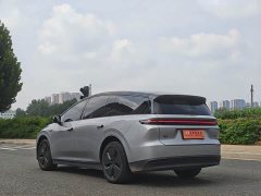 Li Auto i8 Edition - фото 16