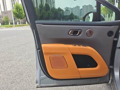 Li Auto i8 Edition - фото 4