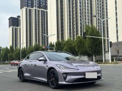 Li Auto L6 Max - фото 3