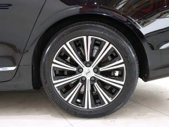 Volvo S90 B5 Luxury Edition - фото 16