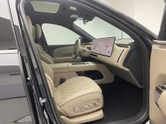 Li Auto L8 Ultra - фото 18