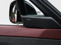 Land Rover 400PS Dynamic SE - фото 20