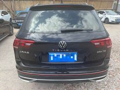 Volkswagen L 330TSI 2WD Edition - фото 6