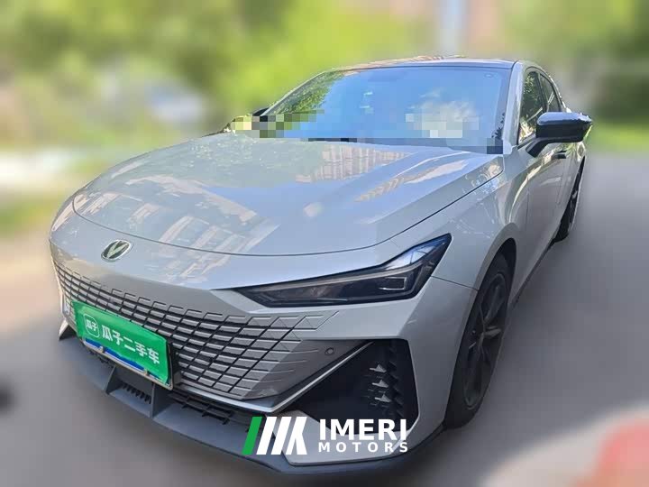 Changan UNI-V 1.5T Premium Version - автомобиль из Китая
