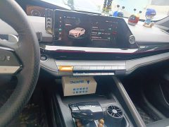 Changan UNI-V 1.5T Premium Version - фото 6