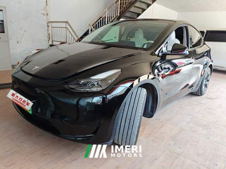 Tesla Model Y Edition - автомобиль из Китая