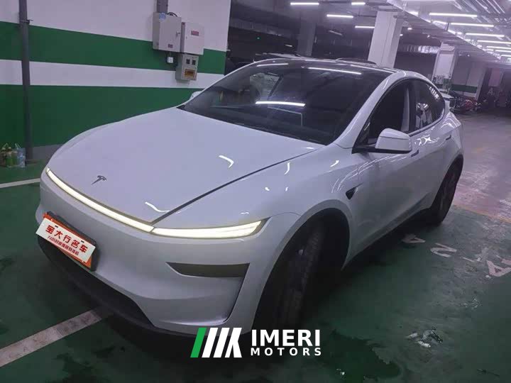 Tesla Model Y Long Range Edition - автомобиль из Китая