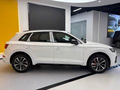 Audi Q5L 40 TFSI luxury and dynamic - фото 4
