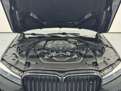 BMW 7 Series 2019 750Li xDrive V8 Luxury Package - фото 12