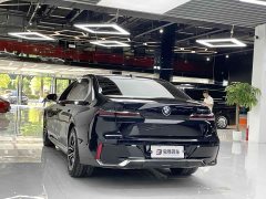 BMW 7 735Li M - фото 10