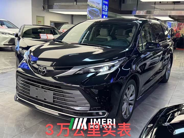 Toyota SIENNA 2.5LPHEV Premium Edition