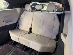 Toyota SIENNA 2.5LPHEV Premium Edition - фото 8