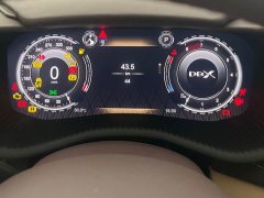 Aston Martin DBX 4.0T V8 - фото 11