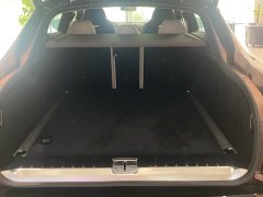 Aston Martin DBX 4.0T V8 - фото 12