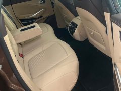 Aston Martin DBX 4.0T V8 - фото 8