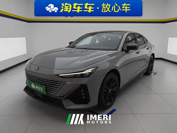 Changan UNI-V iDD 1.5T 113km Version - автомобиль из Китая