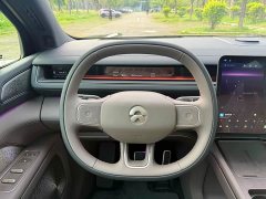 NIO ES8 Six-seater Executive Deluxe Edition - фото 9