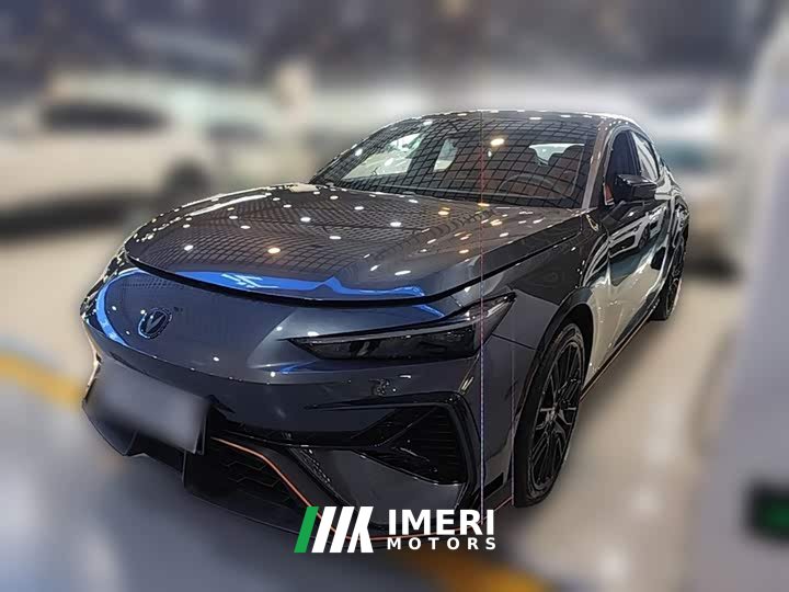 Changan UNI-V 2.0T Version - автомобиль из Китая