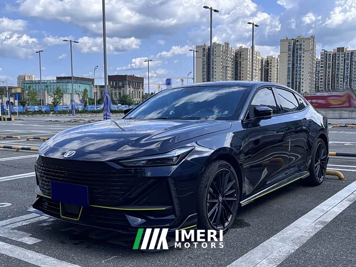 Changan UNI-V 1.5T Edition - автомобиль из Китая
