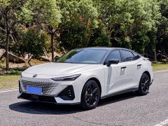 Changan UNI-V 2023 1.5T premium - фото 1