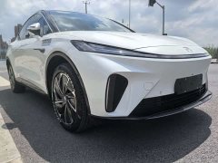 R7 Edition - фото 3