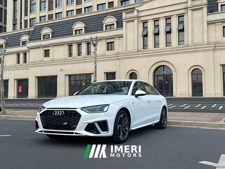 Audi A4L 40 TFSI Fashion Version - автомобиль из Китая