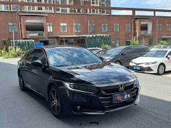 Honda Accord 260TURBO Magic Night Premium Edition - фото 3