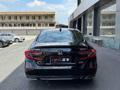 Honda Accord 260TURBO Magic Night Premium Edition - фото 8