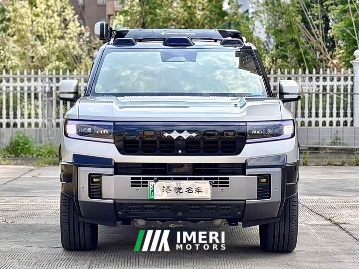 8 Flagship Edition 7 - автомобиль из Китая