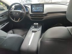 Hongqi E-QM5 431km Edition - фото 10